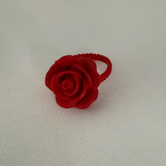 Rose Ring and Earrings set - Picture 5 of 6